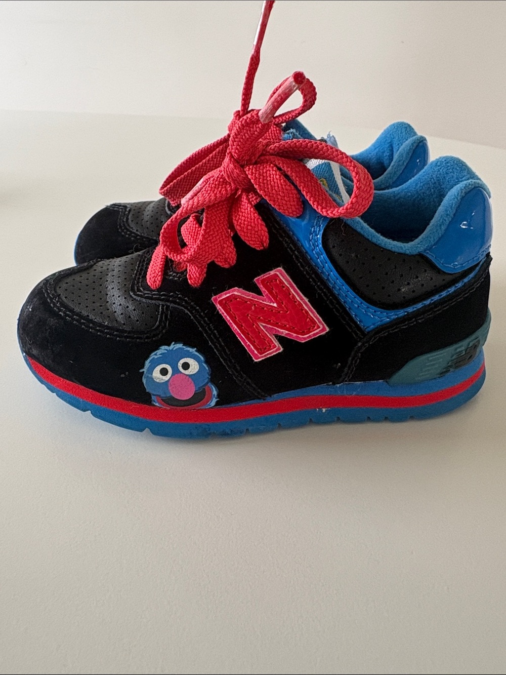 New Balance Kids Sesame Street Grover Black, Blue & Red 574 Sneakers